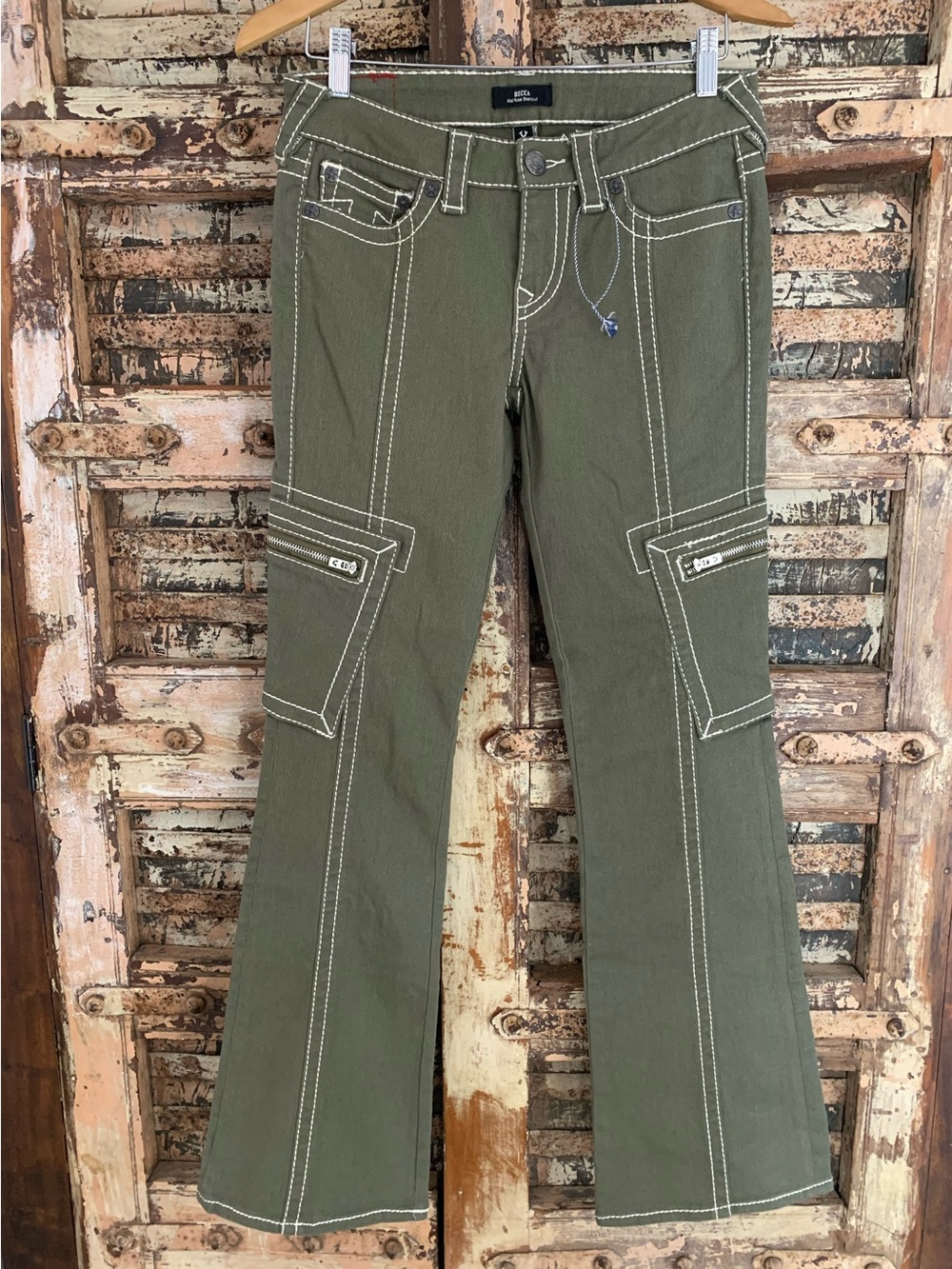NWOT True Religion Becca Low Rise Big T Kalamata Olive Green Cargo Pants Y2K, 27